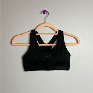 Nike sports bra black